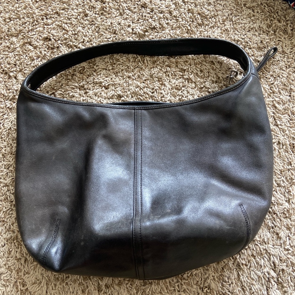 Coach Black Leather Women’s Handbag Purse Boho Soho Hobo D3K-9221 Zip Up Bag.